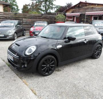 MINI HATCH 3 PORTES F56 LCI Noir