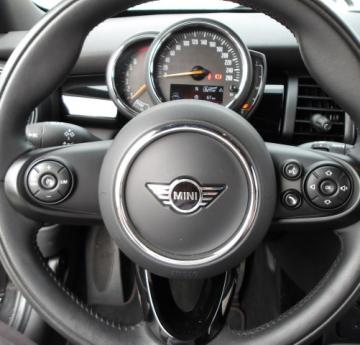 MINI HATCH 3 PORTES F56 LCI Noir