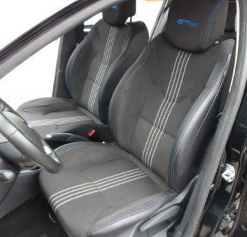 RENAULT CLIO IV Noir