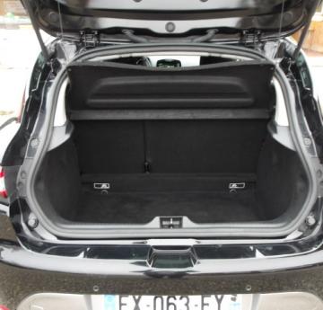 RENAULT CLIO IV Noir