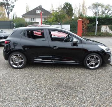 RENAULT CLIO IV Noir