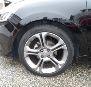 RENAULT CLIO IV Noir