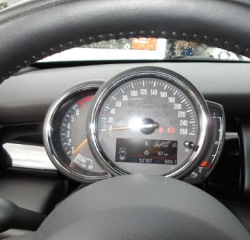 MINI HATCH 3 PORTES F56 LCI Noir